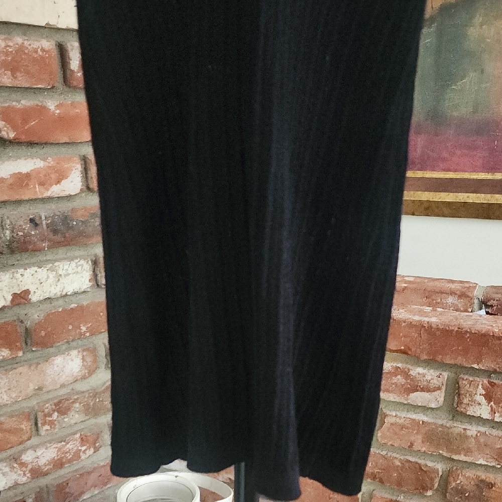 SKIMS Black Ribbed Long Sleeve Henley Top - Picture 4 of 14